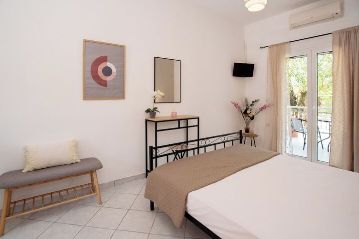 Room 10 of 73