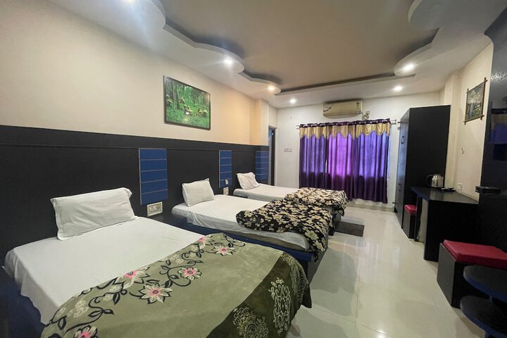 Room 28 of 94
