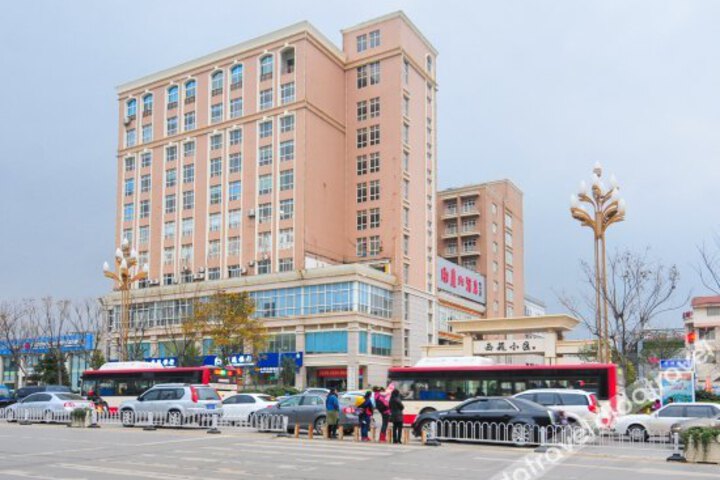 Photo of Ansha Hotel