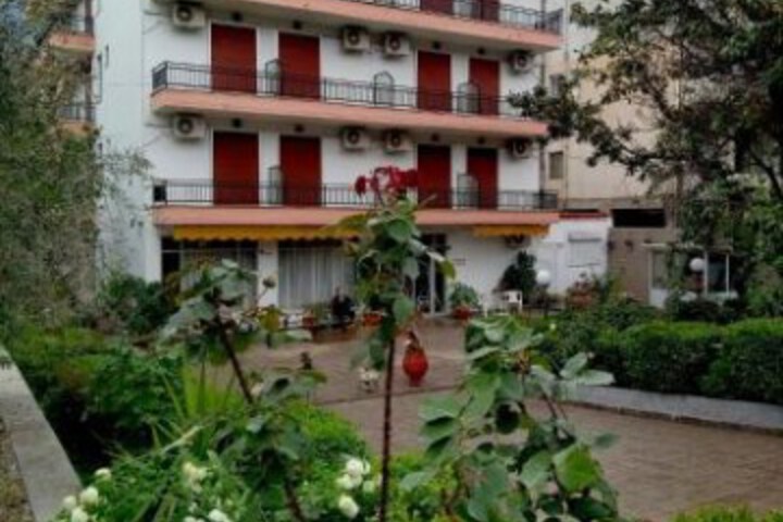 HOTEL & RESTAURANT TO NEON