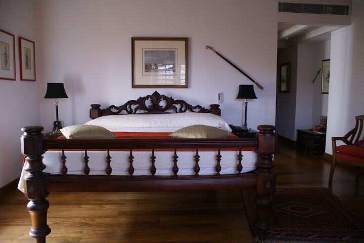 Room 5 of 95
