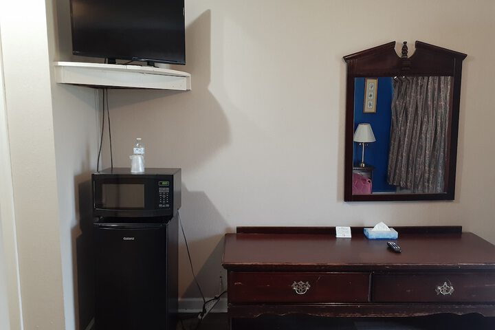2 Queen Beds (6 of 9)