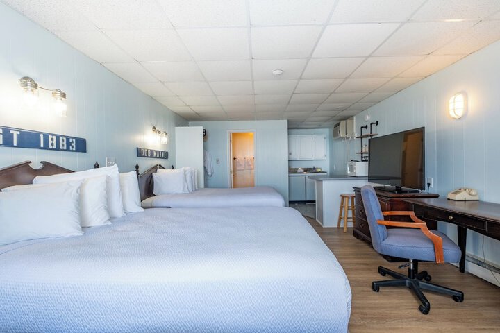 Room 21 of 83