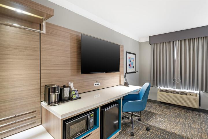 Room 25 of 71