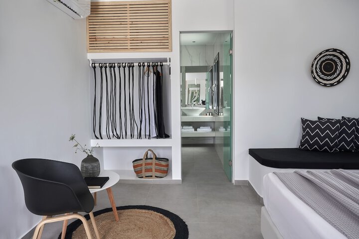 Room 9 of 52