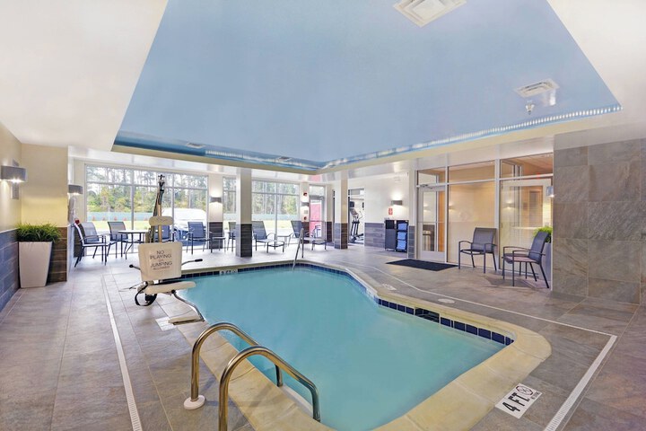 Pool 19 of 37