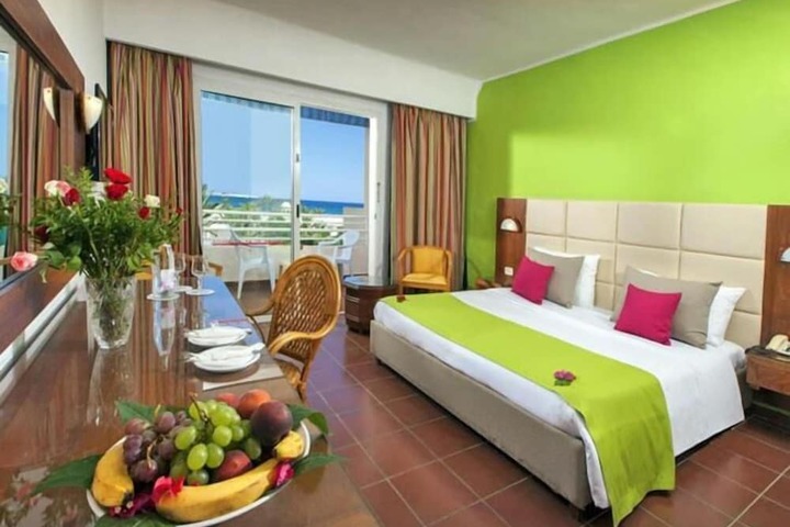 Room 2 of 21