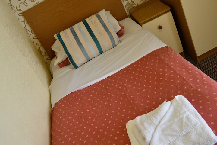 Room 25 of 61