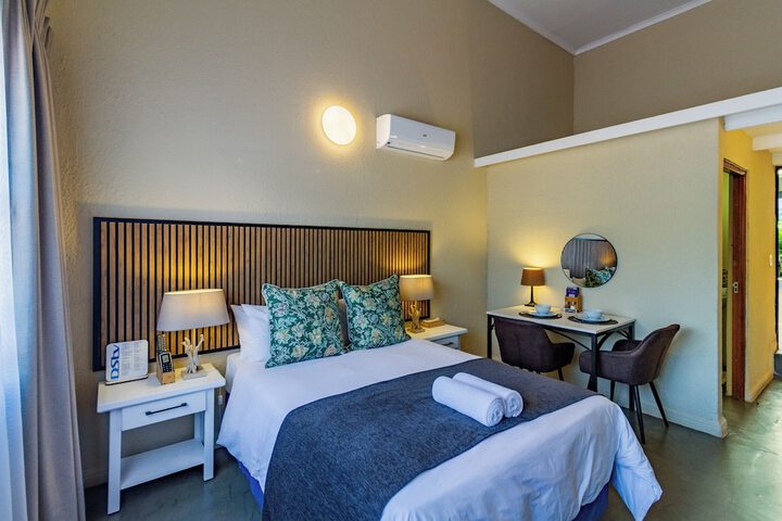 Room 4 of 42