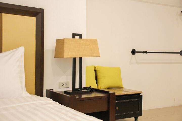 Room 44 of 160