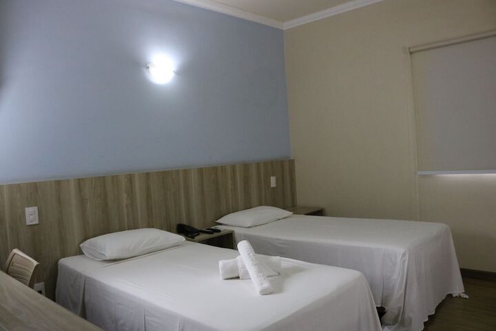 Room 15 of 49