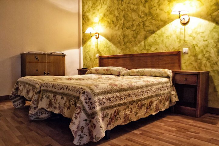Room 24 of 44