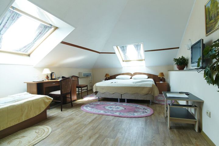 Room 21 of 87