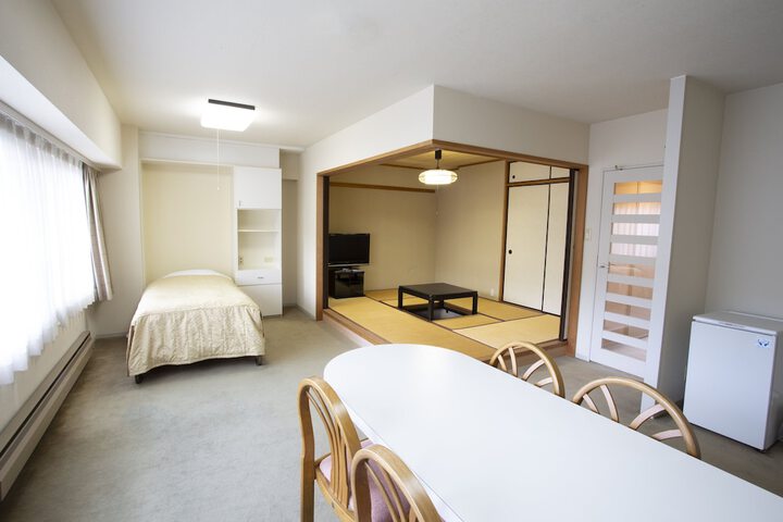 Room 26 of 108