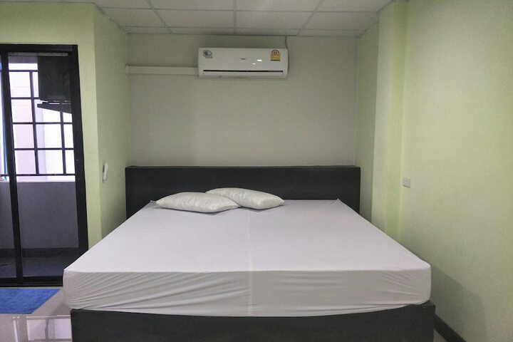MALEE HOUSE