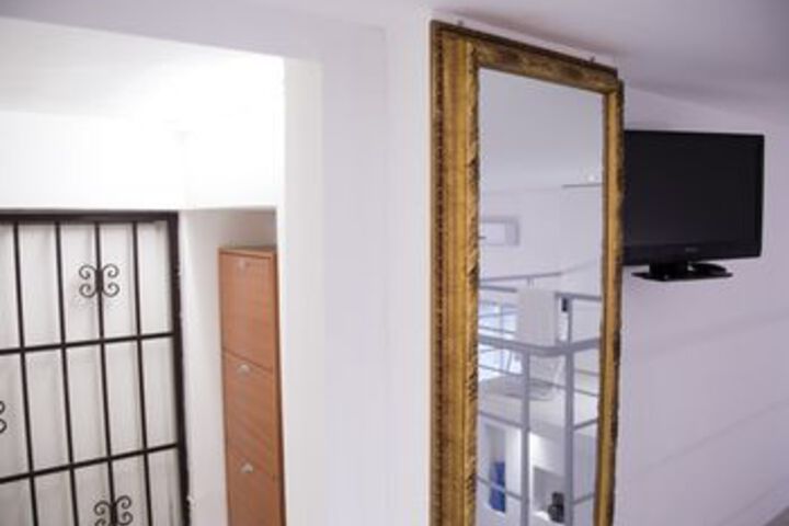 Room 17 of 26