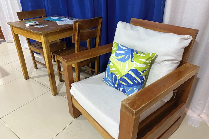Room 9 of 40