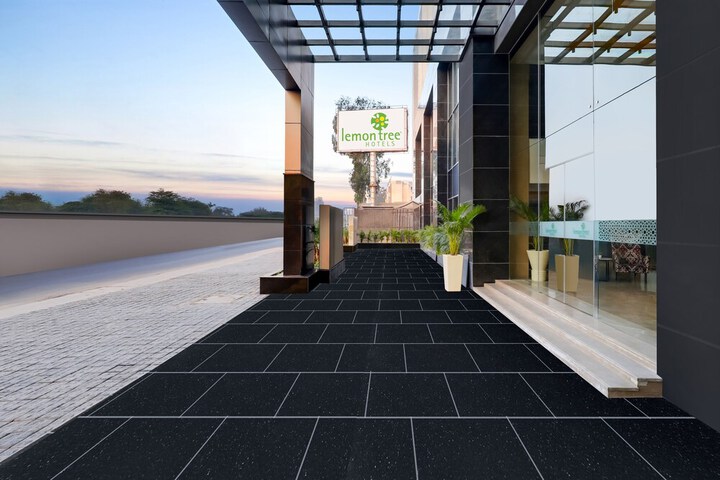 Terrace/Patio 36 of 44
