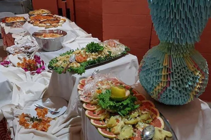 Dining 20 of 37