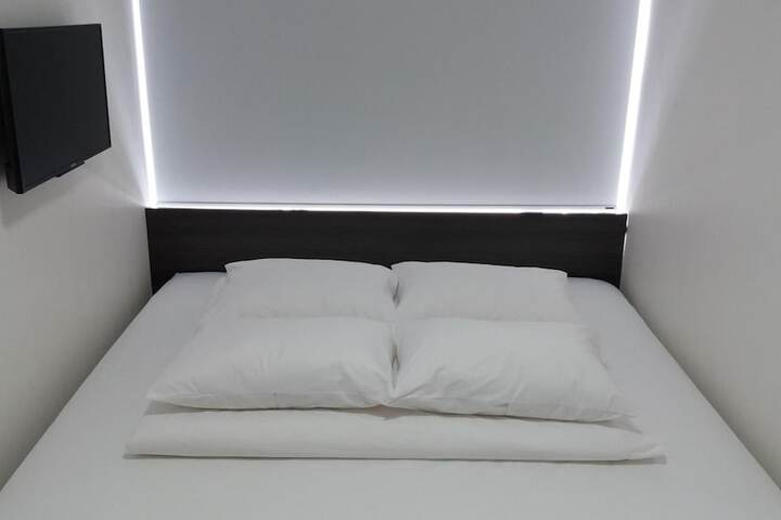 Room 15 of 57