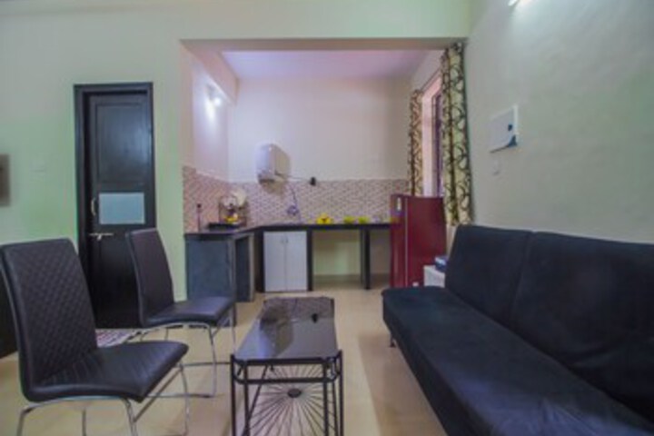 Room 9 of 26