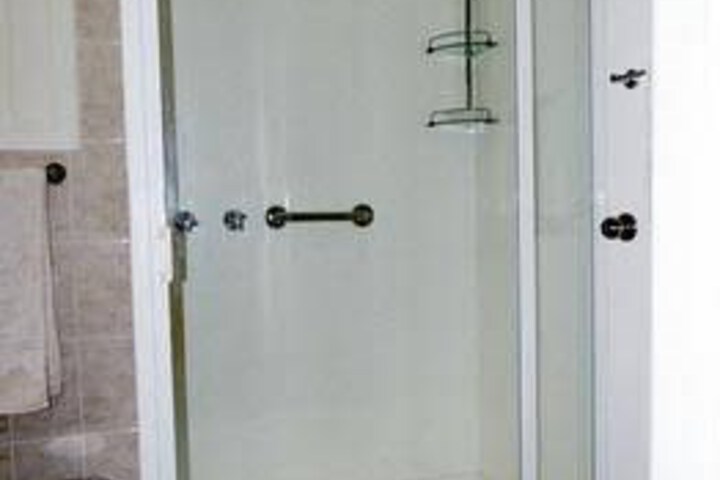 Hotel Exterior 9 of 23