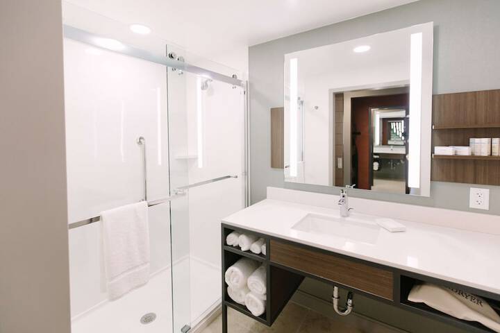 Bathroom shower