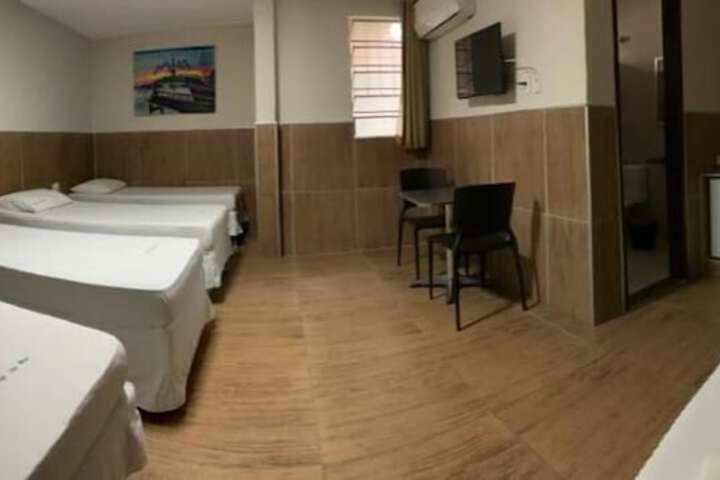 Room 7 of 33