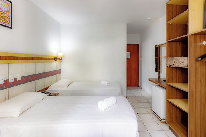Room 32 of 104