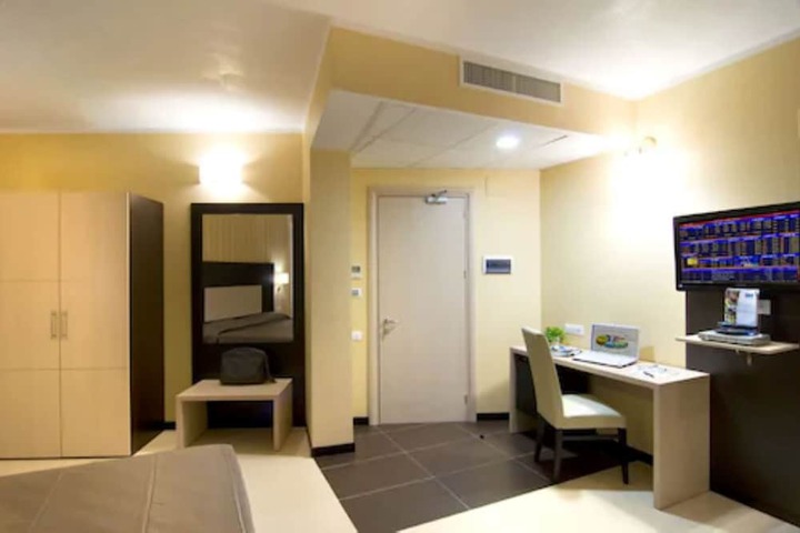 Room 29 of 190