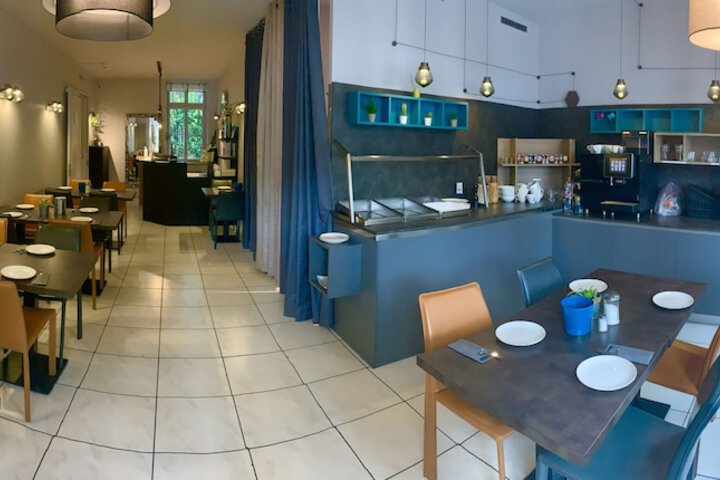 Breakfast/Coffee Service 30 of 45