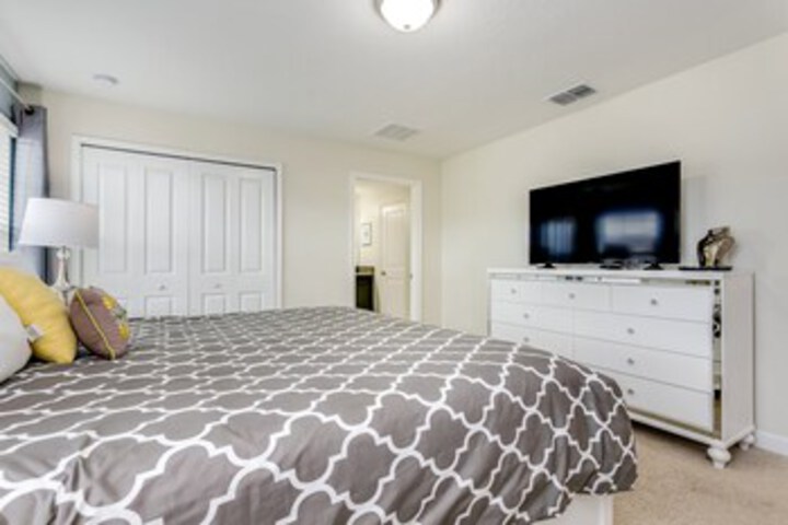 Room 44 of 49