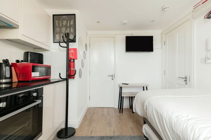 Room 9 of 109