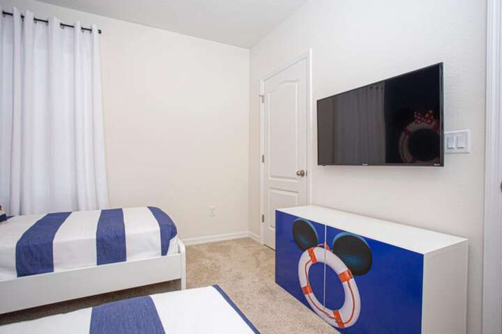 Room 9 of 79