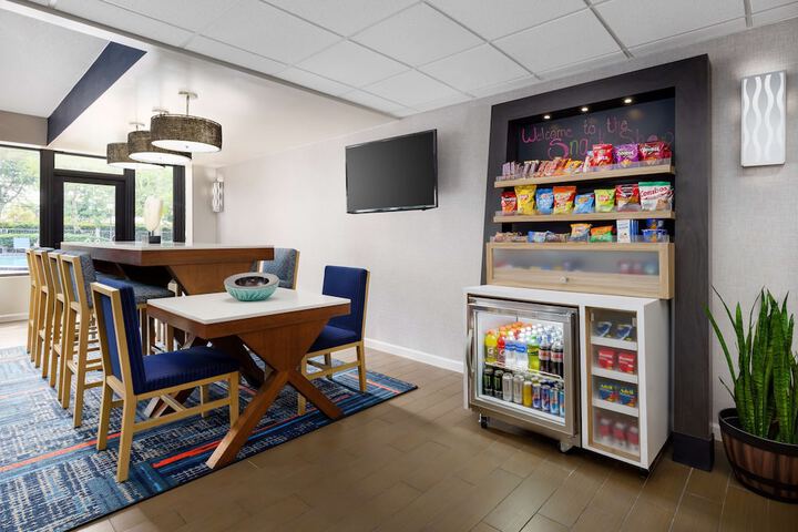 Snack bar