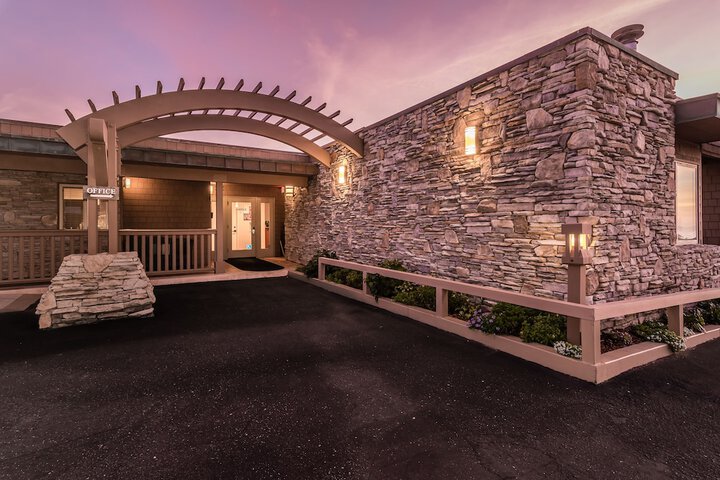 Front of property - evening/night
