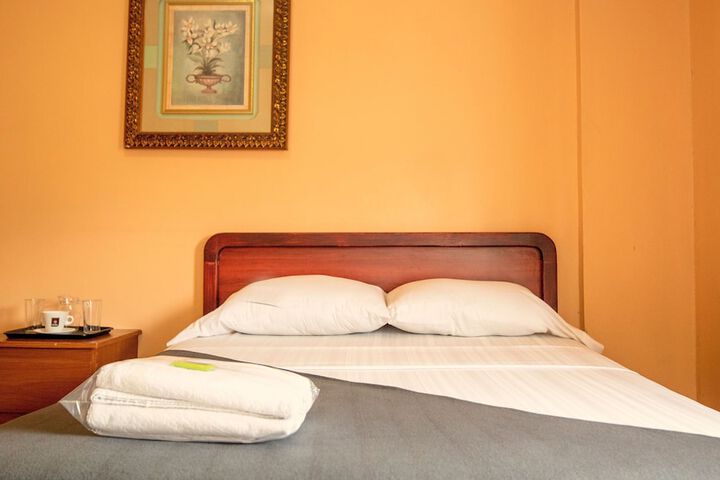 Room 15 of 34