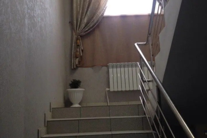 Room 8 of 8