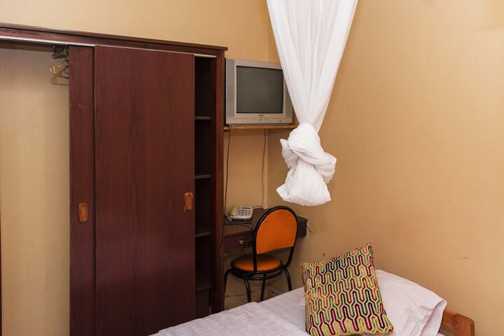 Room 18 of 71