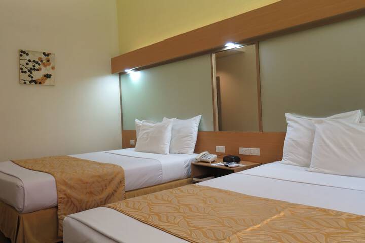 Room 15 of 37