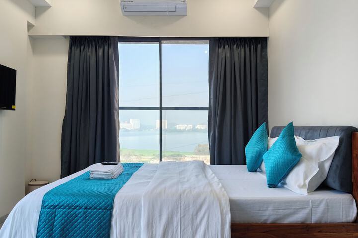 Room 3 of 17