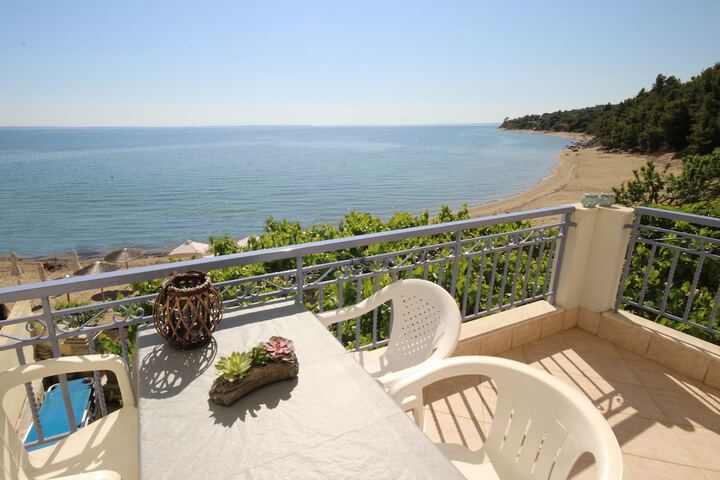 Terrace/Patio 2 of 35