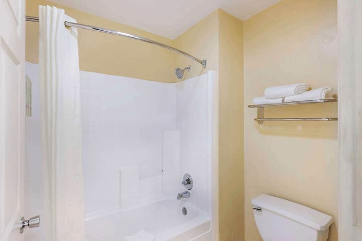 Room 18 of 24