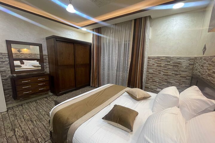 Room 18 of 50