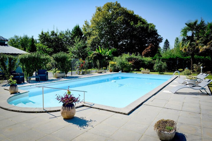Pool 22 of 38