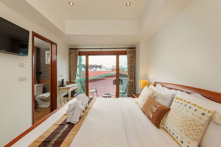 Room 16 of 140