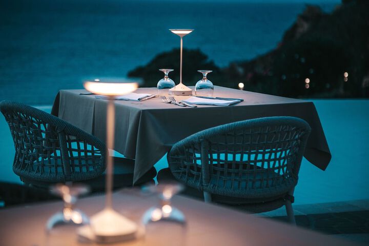 Dining 40 of 75