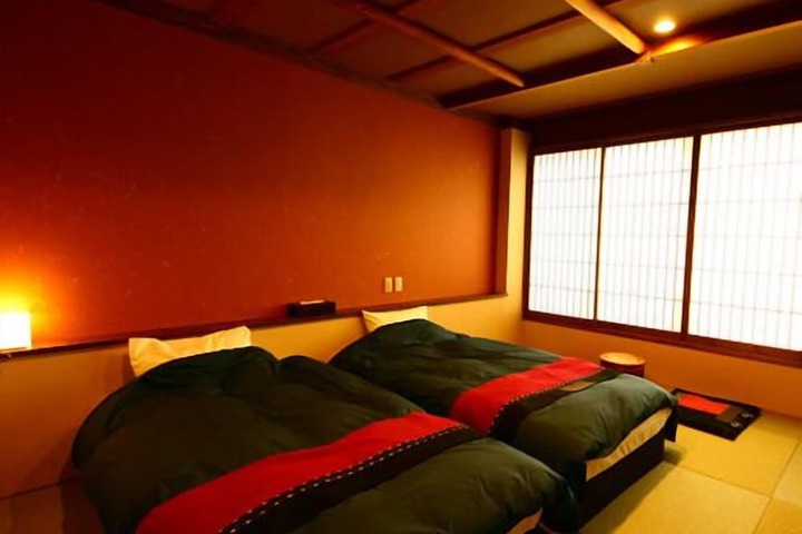 Room 14 of 49