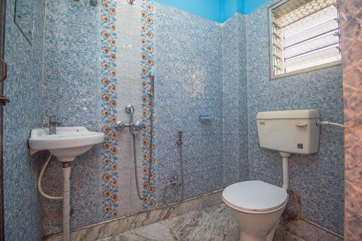 OYO 24229 Radharani Lodge