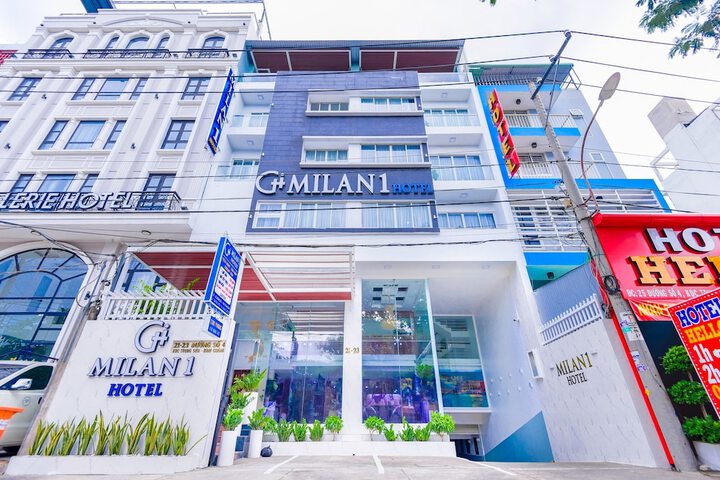 Exterior of Milan 1 Hotel
